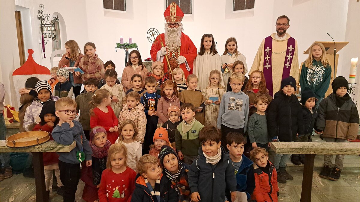 40 Jahre St. Nikolausaktion der Kita St. Georg und der Theatergruppe Arzbach